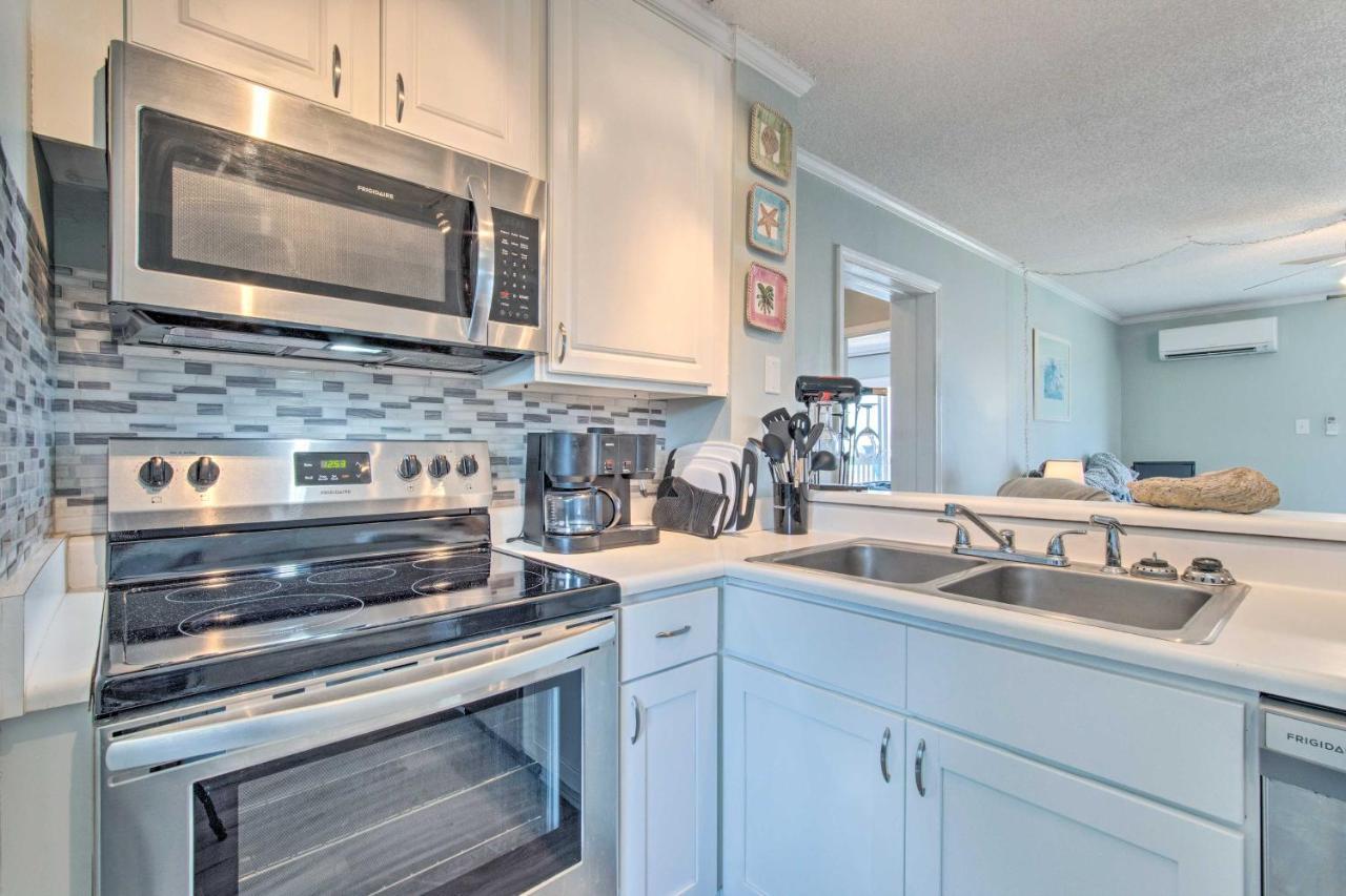 Convenient Retreat With Balcony And Ocean Views! Apartment North Topsail Beach Exterior foto